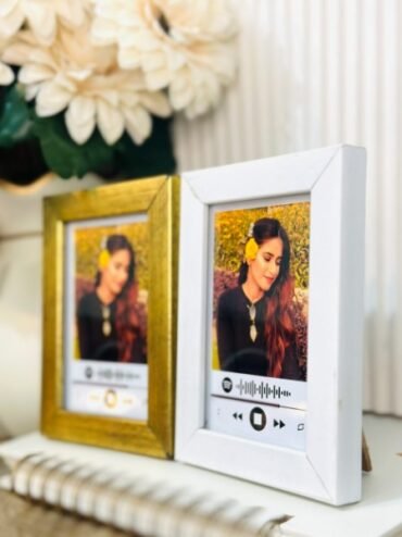 SPOTIFY  Style POLAROID FRAME (CUSTOMIZABLE)