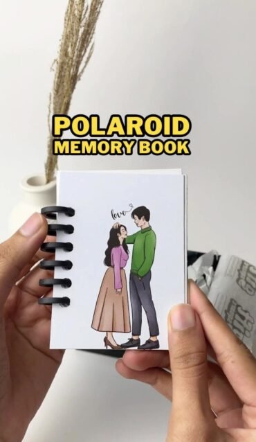 Polaroids Memory Book