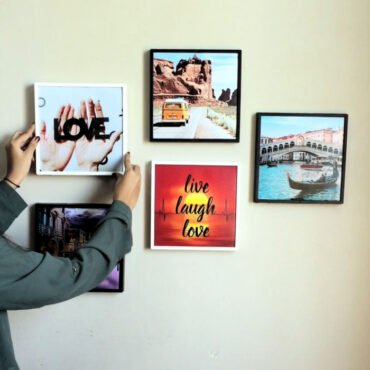 Customized Sticky Photo Frame